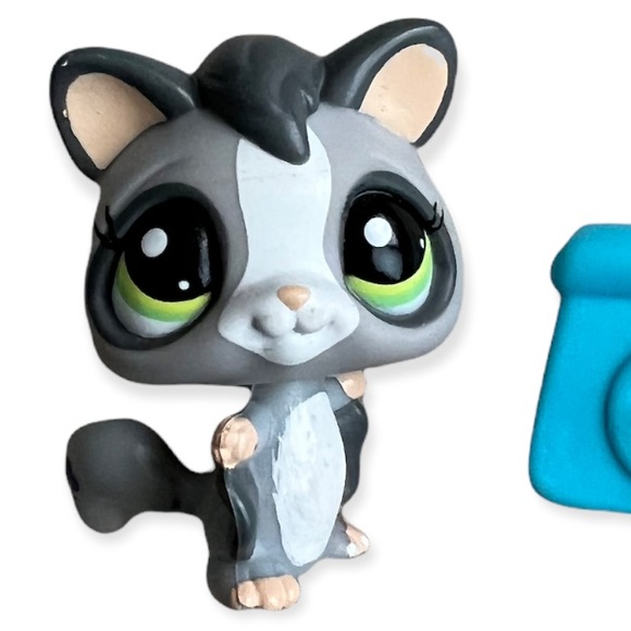 Littlest Pet Shop # 1823 sugar glider / flying squirrel + accessories - Picture 2 of 4
